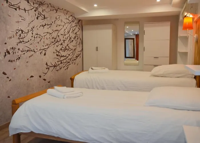 Embassy Corner Appartement *