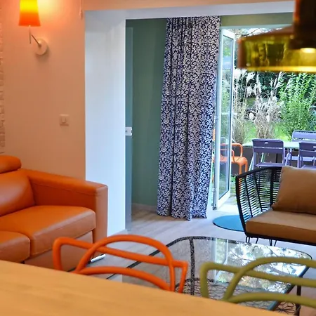 Embassy Corner Apartment