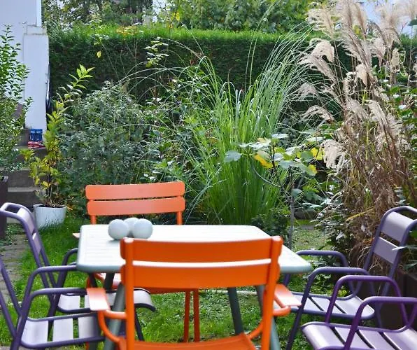 Embassy Corner Apartment